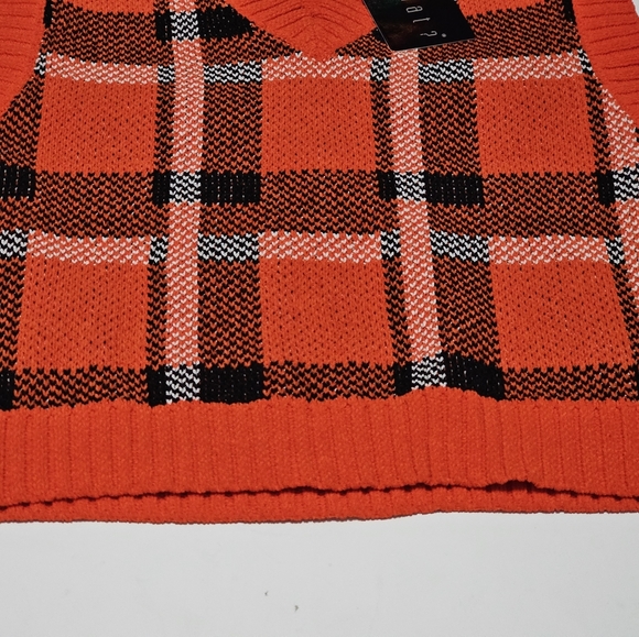 Say What Orange Plaid V Neck Crop Sweater Sleeveless Vest Size Xl NWT - Picture 2 of 12